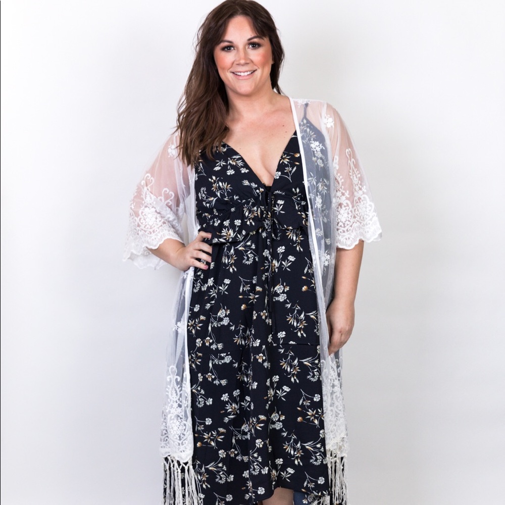 Plus Size Hi Low V Neckline Plunge Maxi Dress - Picture 4 of 5